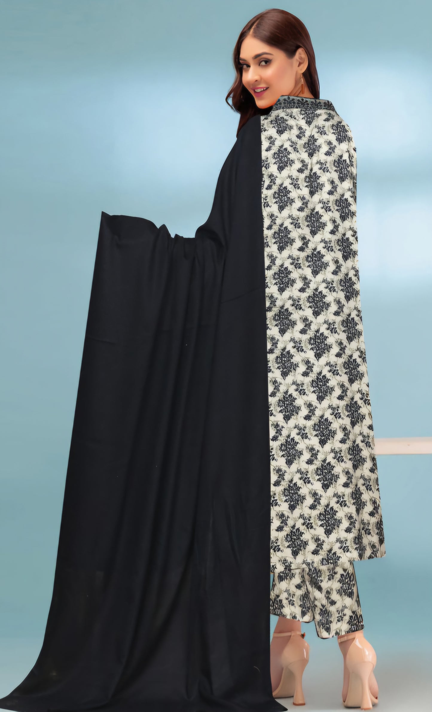 Off White/Black Twill Marina with Pashmina Shawl